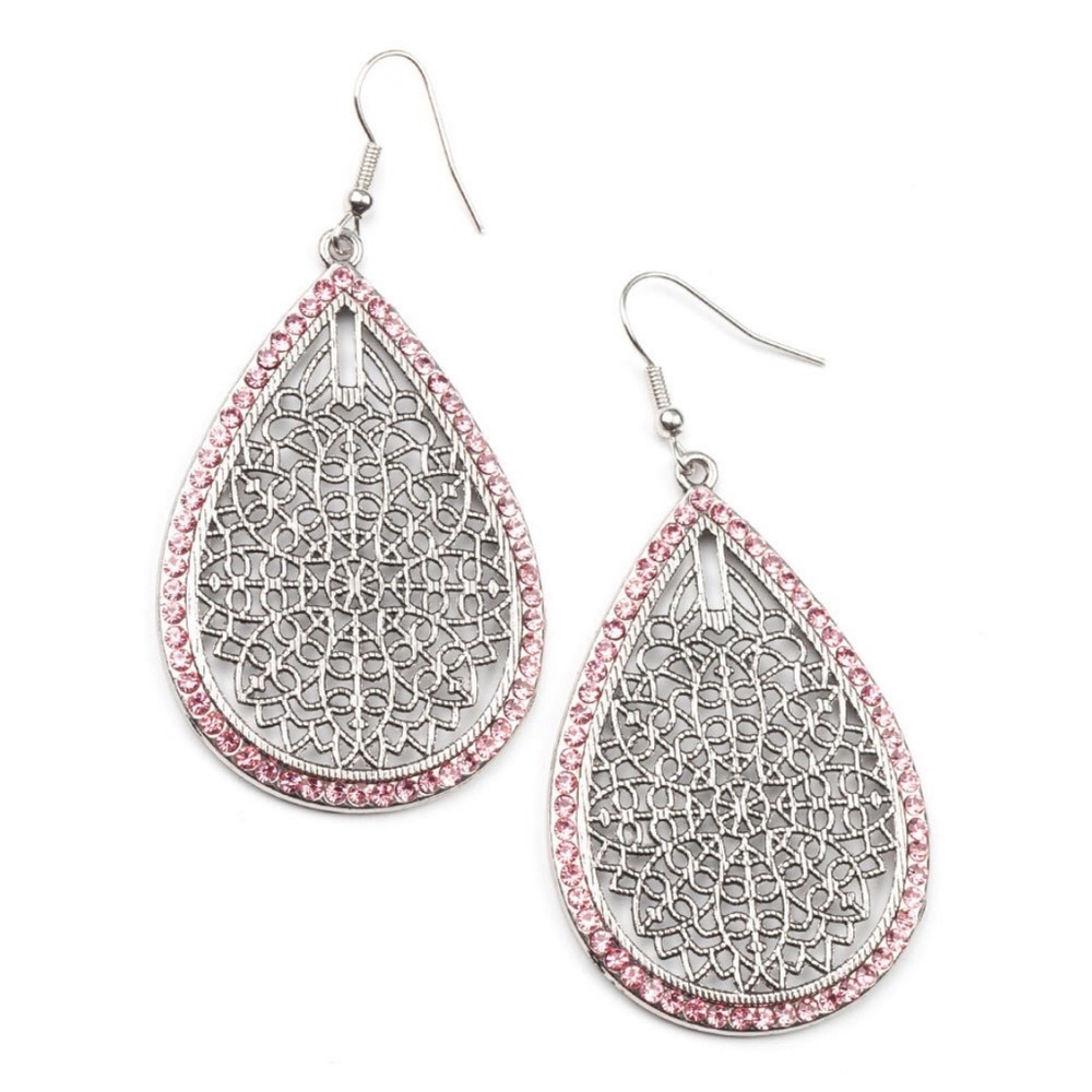 Paparazzi ​Fleur de Fantasy Earrings in Pink
